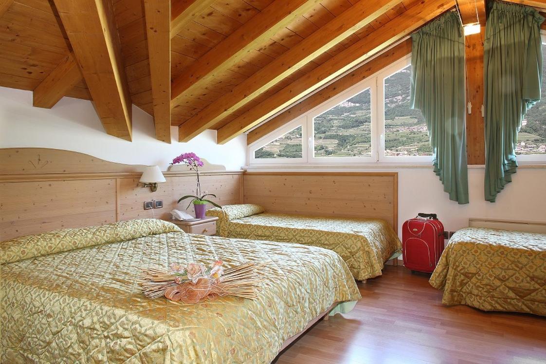 Hotel Sant'Ilario โรเวเรโต ภายนอก รูปภาพ