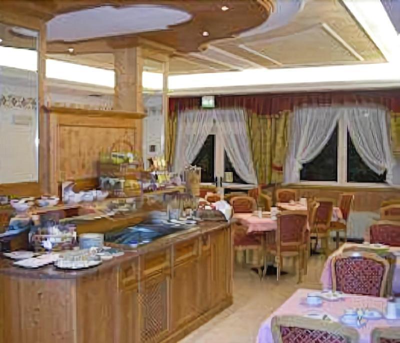 Hotel Sant'Ilario โรเวเรโต ภายนอก รูปภาพ
