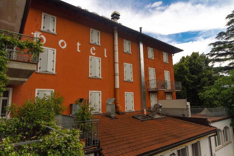 Hotel Sant'Ilario โรเวเรโต ภายนอก รูปภาพ