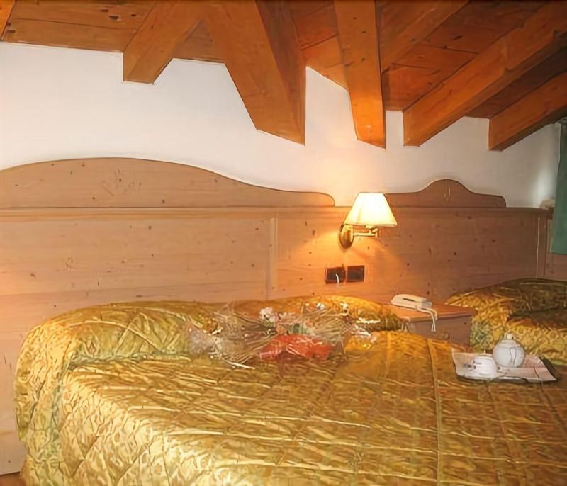 Hotel Sant'Ilario โรเวเรโต ภายนอก รูปภาพ