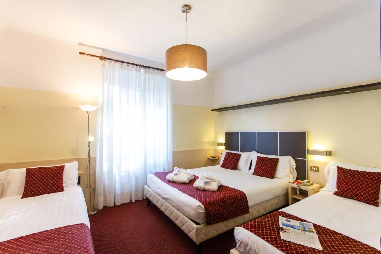 Hotel Sant'Ilario โรเวเรโต ภายนอก รูปภาพ